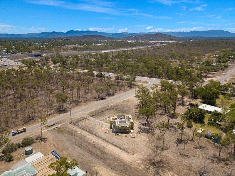 3 Batten Road, Mount Low QLD 4818