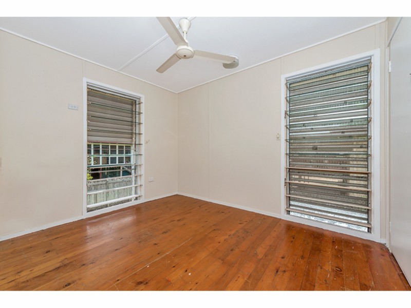 30 Riechelmann Street, Heatley QLD 4814