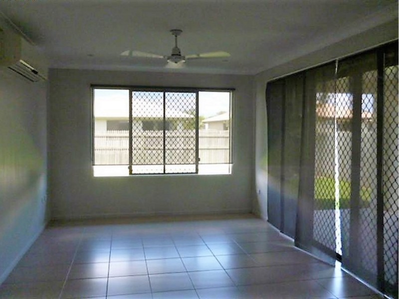 7 Sanderling Court, Kelso QLD 4815