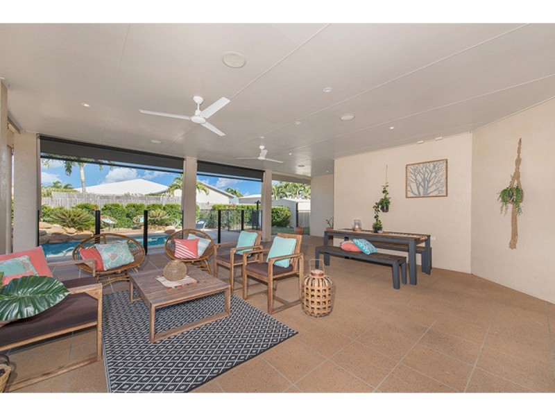 27 Bamboo Crescent, Mount Louisa QLD 4814