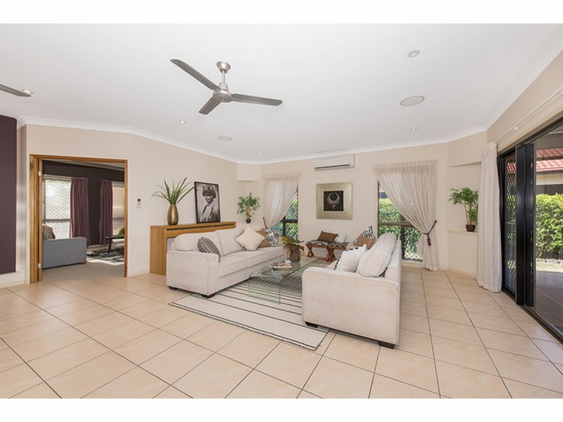 27 Bamboo Crescent, Mount Louisa QLD 4814