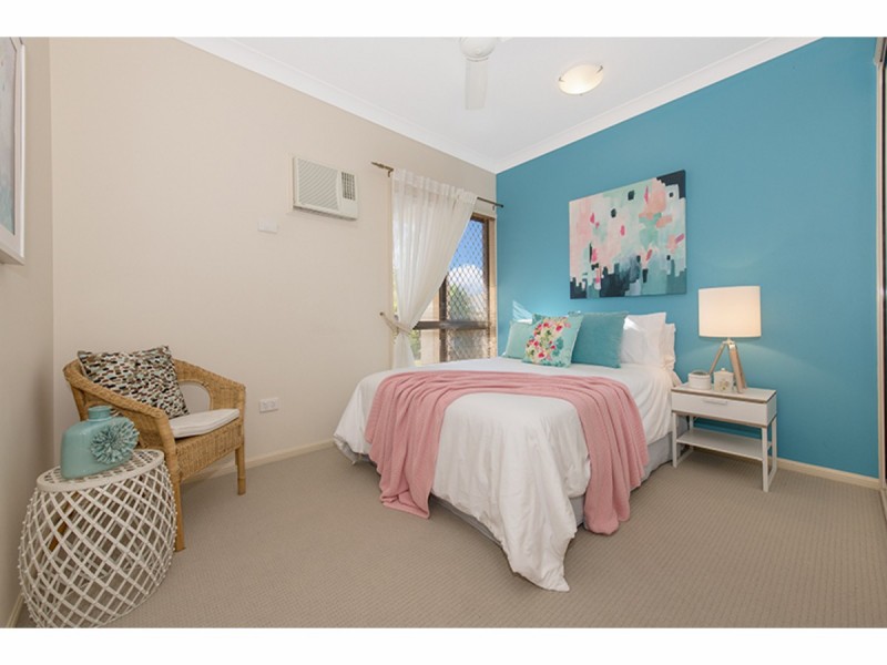 27 Bamboo Crescent, Mount Louisa QLD 4814