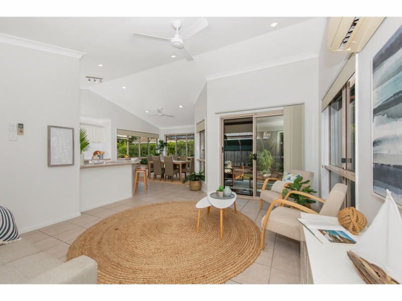 24 Tottenham Court, Kirwan QLD 4817