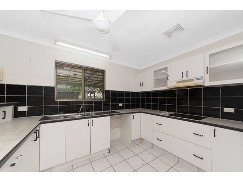 87 Wattle Street, Cranbrook QLD 4814