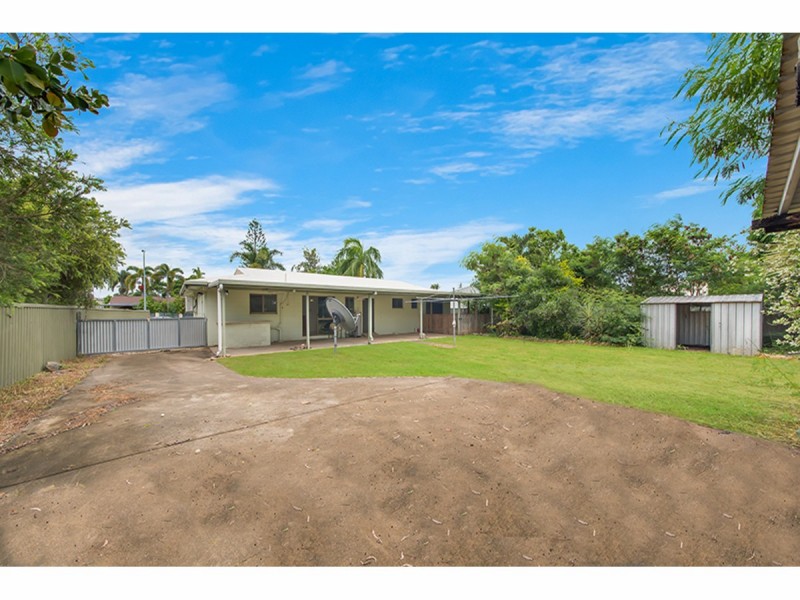 87 Wattle Street, Cranbrook QLD 4814