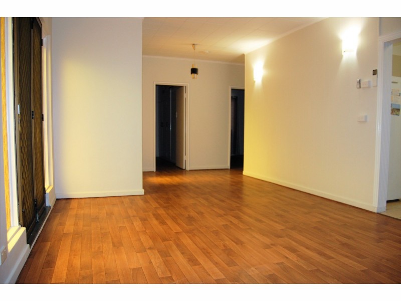 3 Raynor Street, Cranbrook QLD 4814