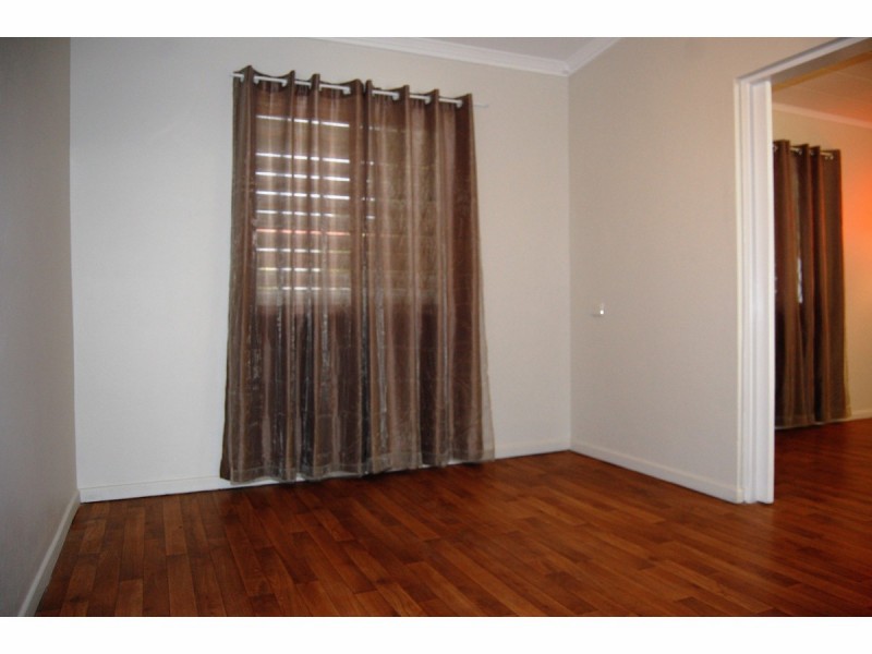 3 Raynor Street, Cranbrook QLD 4814