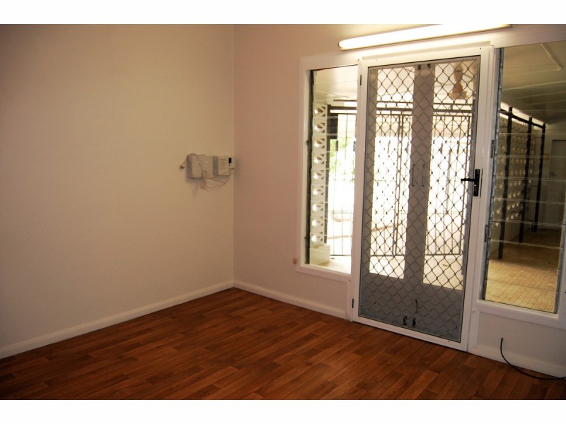 3 Raynor Street, Cranbrook QLD 4814