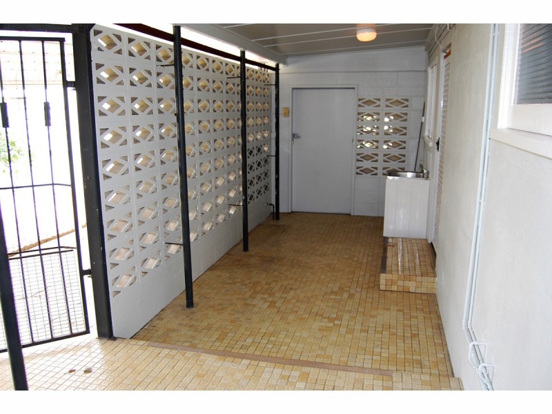 3 Raynor Street, Cranbrook QLD 4814