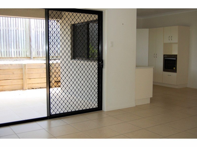 99 Klewarra Boulevard, Douglas QLD 4814