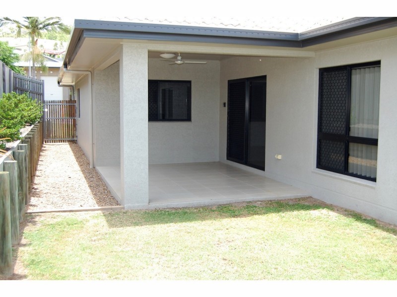 99 Klewarra Boulevard, Douglas QLD 4814