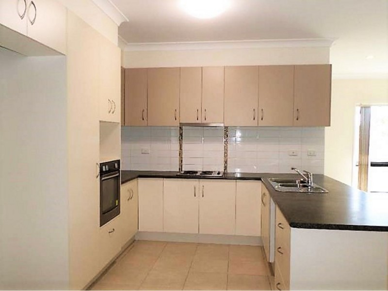 21 Yarra Crescent, Kelso QLD 4815