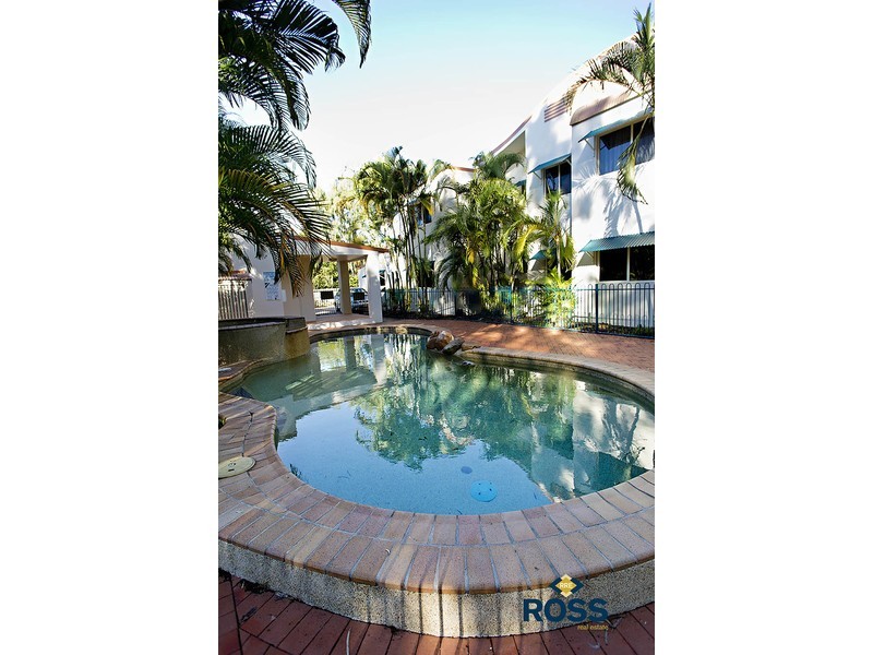 2/151-157 Riverside Boulevard, Douglas QLD 4814