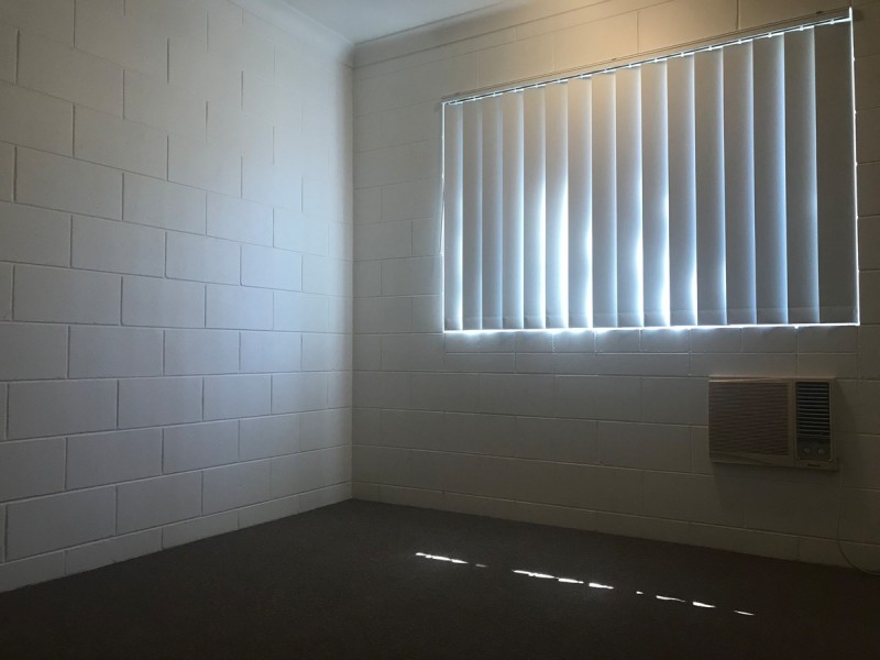 2/7 Armstrong Street, Hermit Park QLD 4812