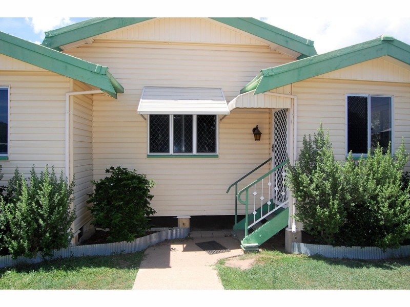 53 Howlett Street, Currajong QLD 4812