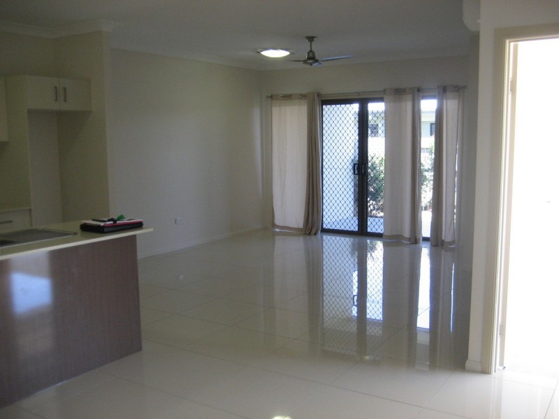 1/2 Vai Avenue, Condon QLD 4815