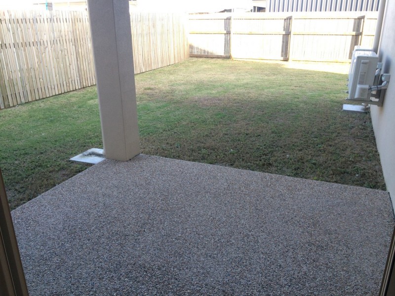 27 Ellenor Street, Mount Low QLD 4818