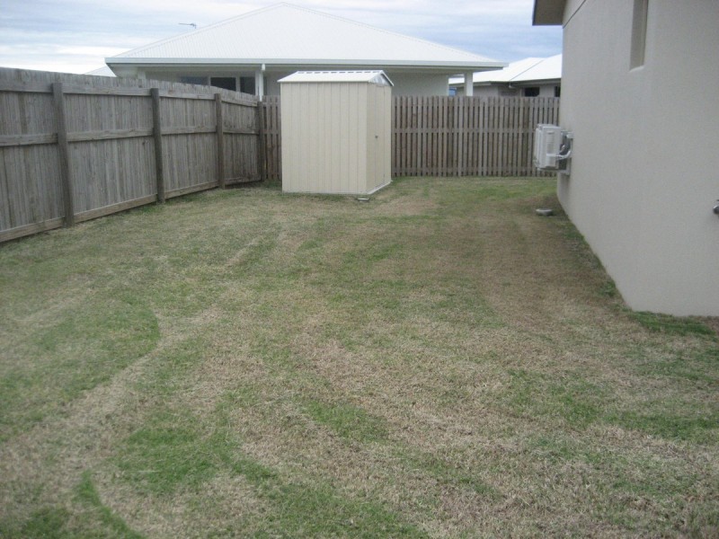 27 Ellenor Street, Mount Low QLD 4818