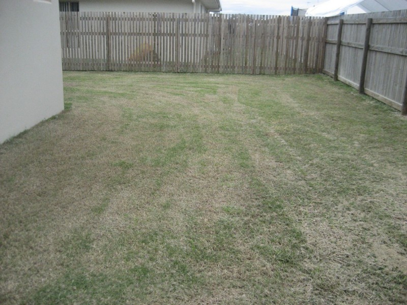 27 Ellenor Street, Mount Low QLD 4818