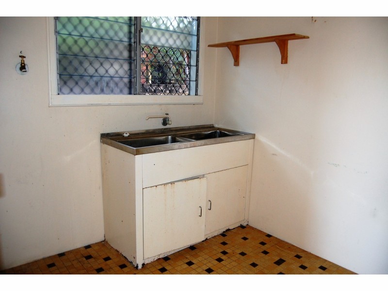 28 Garden Street, Mundingburra QLD 4812