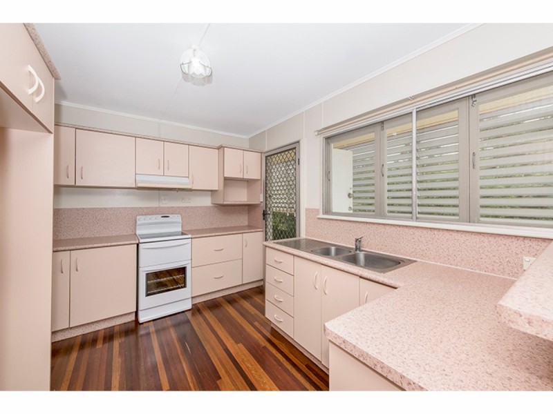 4 Yapp Street, Vincent QLD 4814