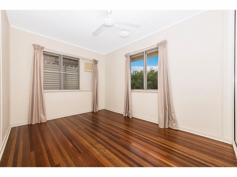 4 Yapp Street, Vincent QLD 4814