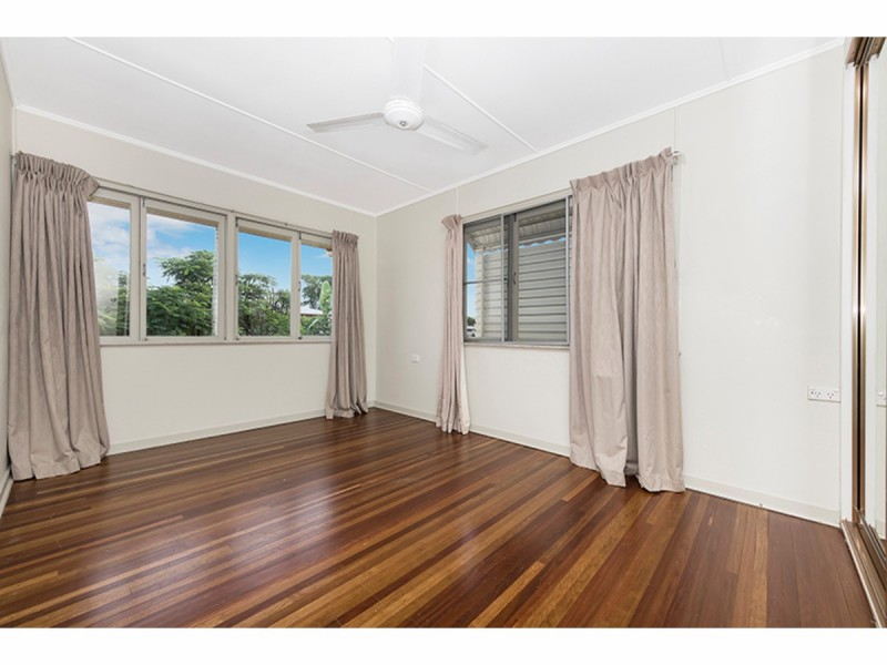 4 Yapp Street, Vincent QLD 4814