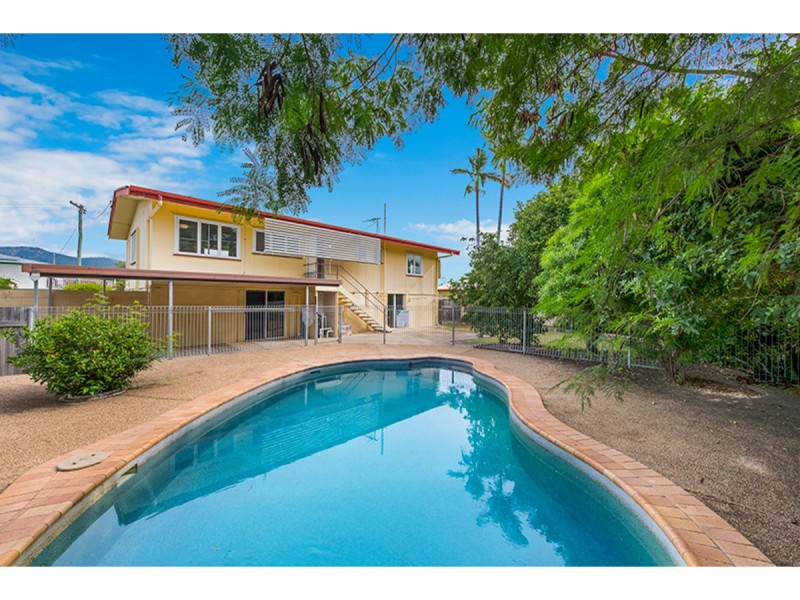 4 Yapp Street, Vincent QLD 4814