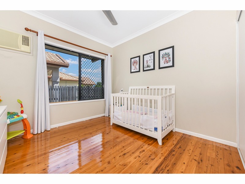 33 Bamboo Crescent, Mount Louisa QLD 4814