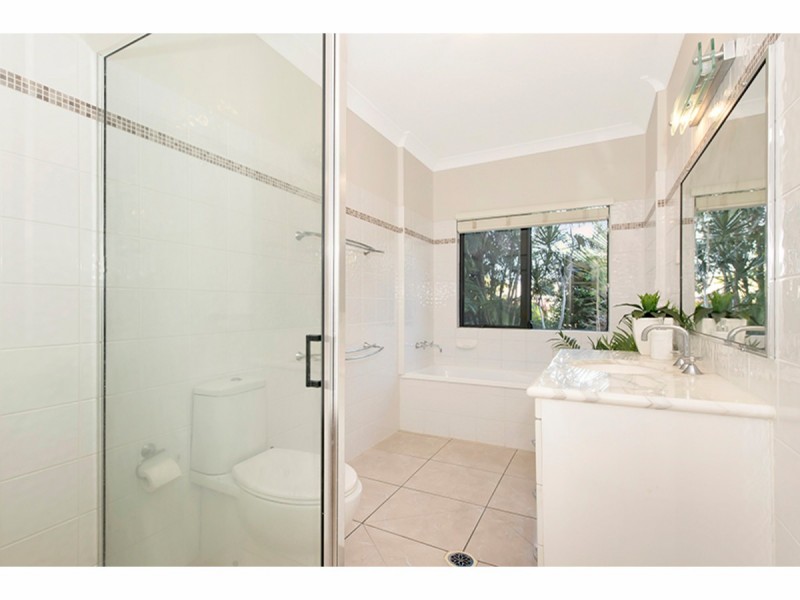 9 Coolan Court, Bushland Beach QLD 4818