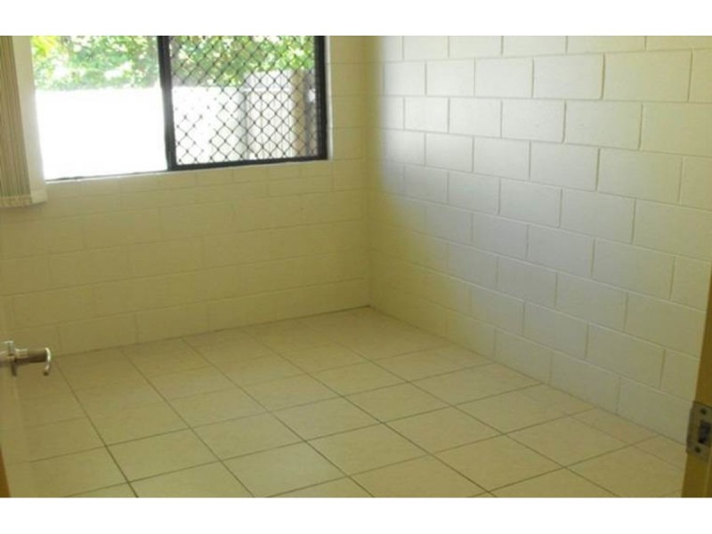 4/18 Kitchener Road, Pimlico QLD 4812