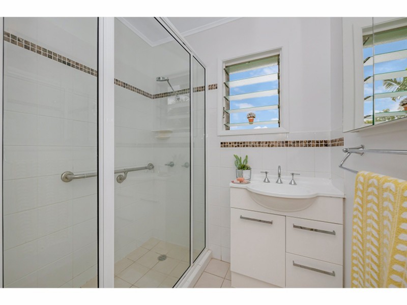 33 Undara Avenue, Cranbrook QLD 4814