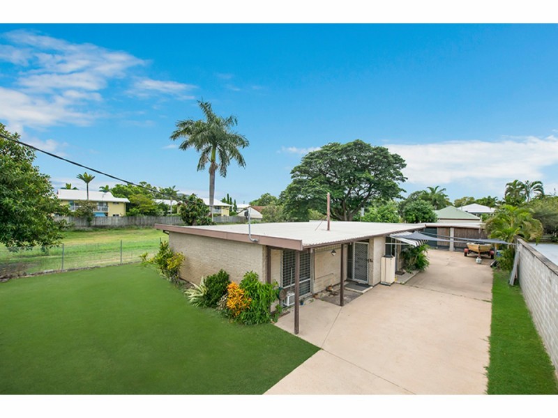 9 Alroy Street, Pimlico QLD 4812