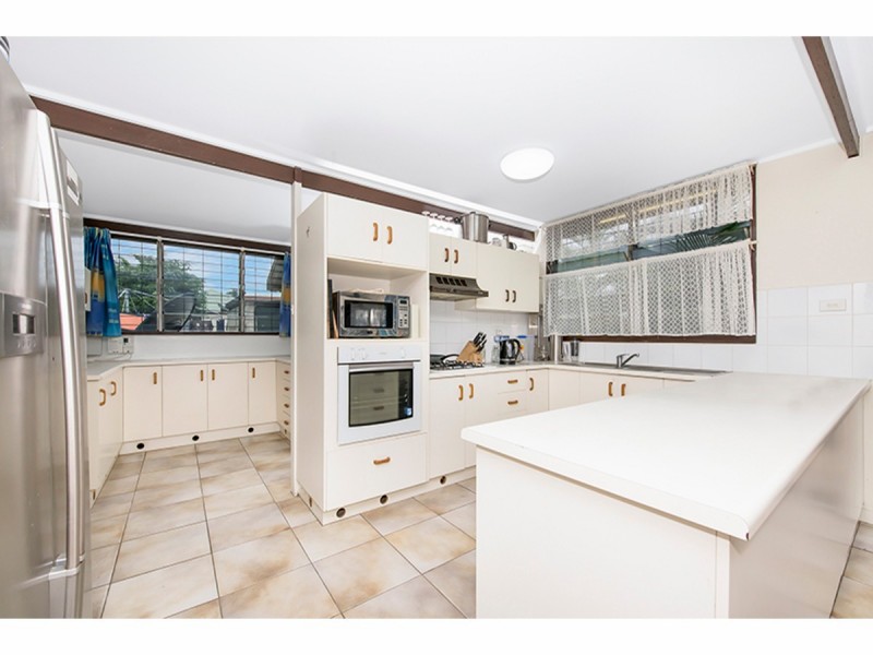 9 Alroy Street, Pimlico QLD 4812