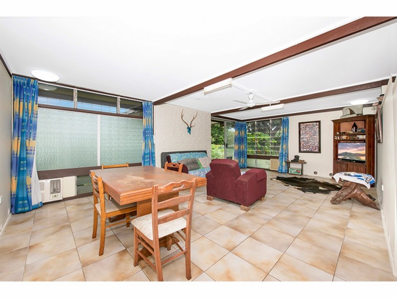 9 Alroy Street, Pimlico QLD 4812