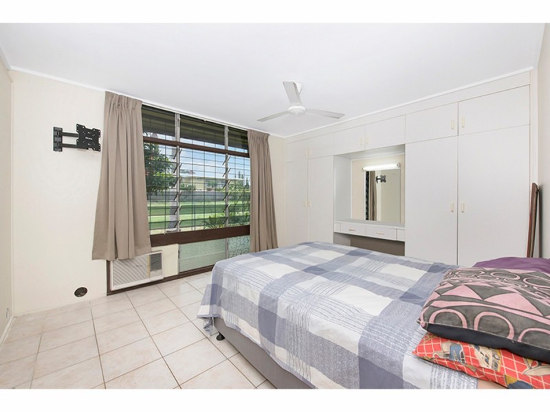 9 Alroy Street, Pimlico QLD 4812