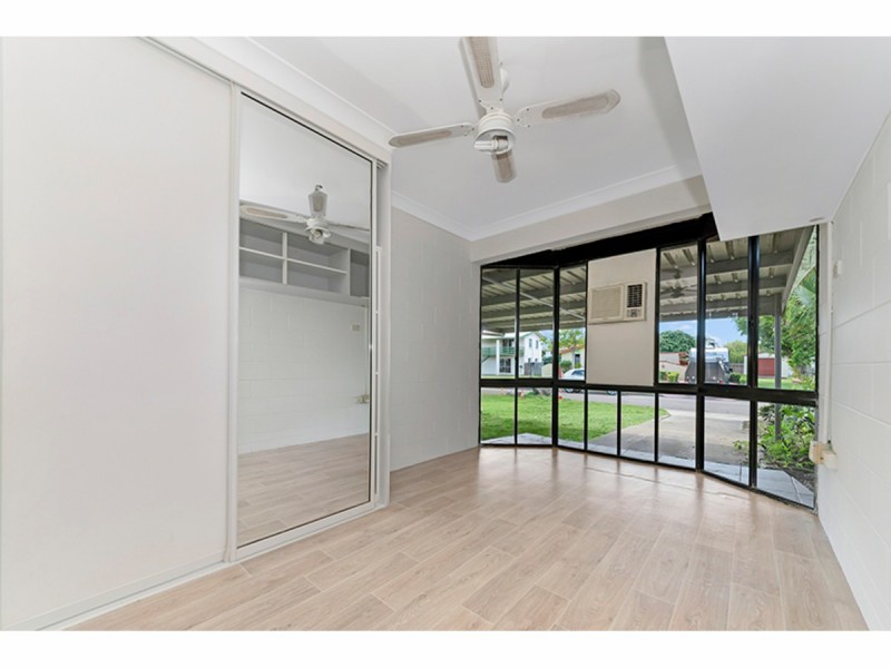 6 Nelia Street, Kirwan QLD 4817