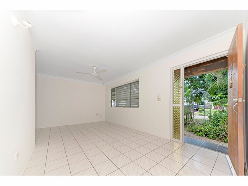 6 Nelia Street, Kirwan QLD 4817