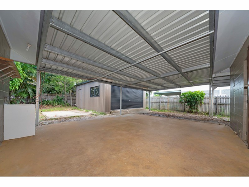 6 Nelia Street, Kirwan QLD 4817
