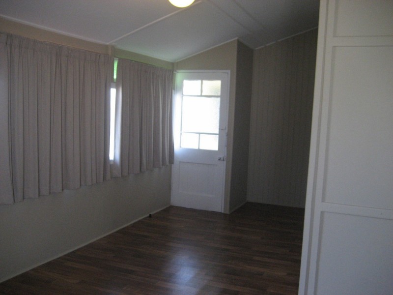 2/21 Railway Avenue, Railway Estate QLD 4810