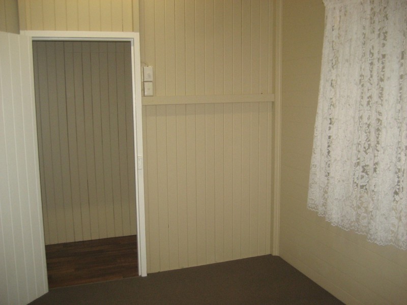 2/21 Railway Avenue, Railway Estate QLD 4810