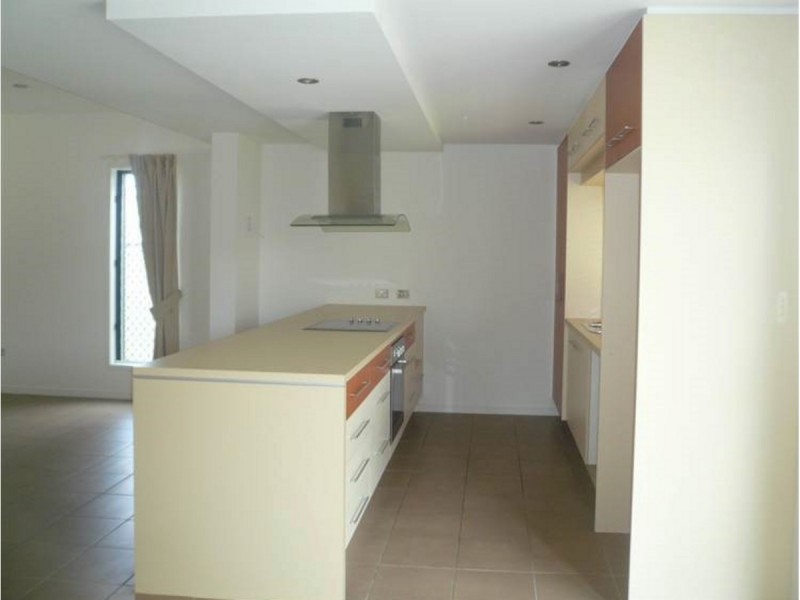 110/1 Burnda Street, Kirwan QLD 4817