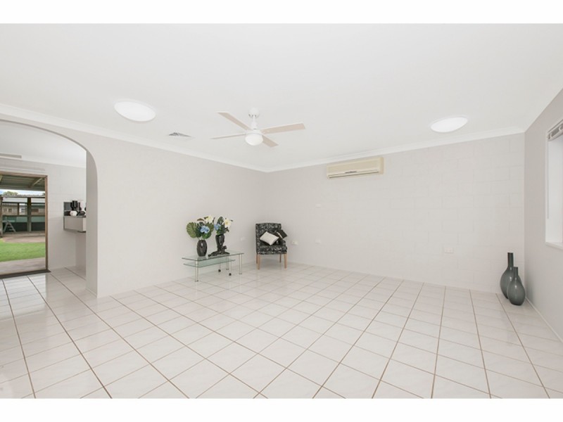 87 Wattle Street, Cranbrook QLD 4814