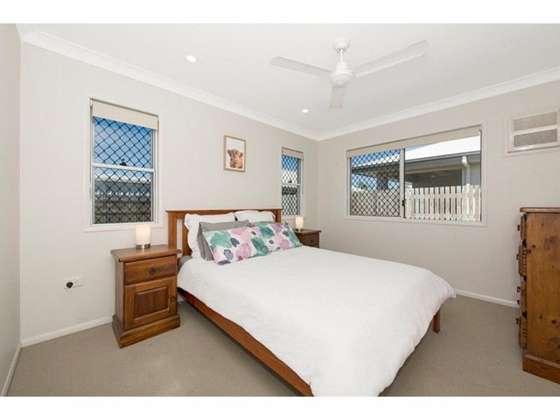 6 Delaware Green, Mount Louisa QLD 4814