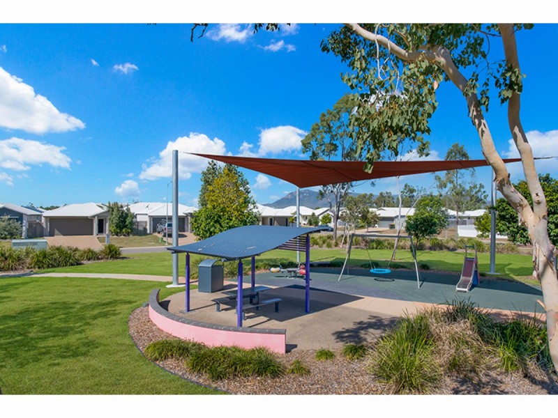 6 Delaware Green, Mount Louisa QLD 4814