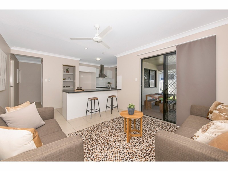 30 Daydream Circuit, Burdell QLD 4818