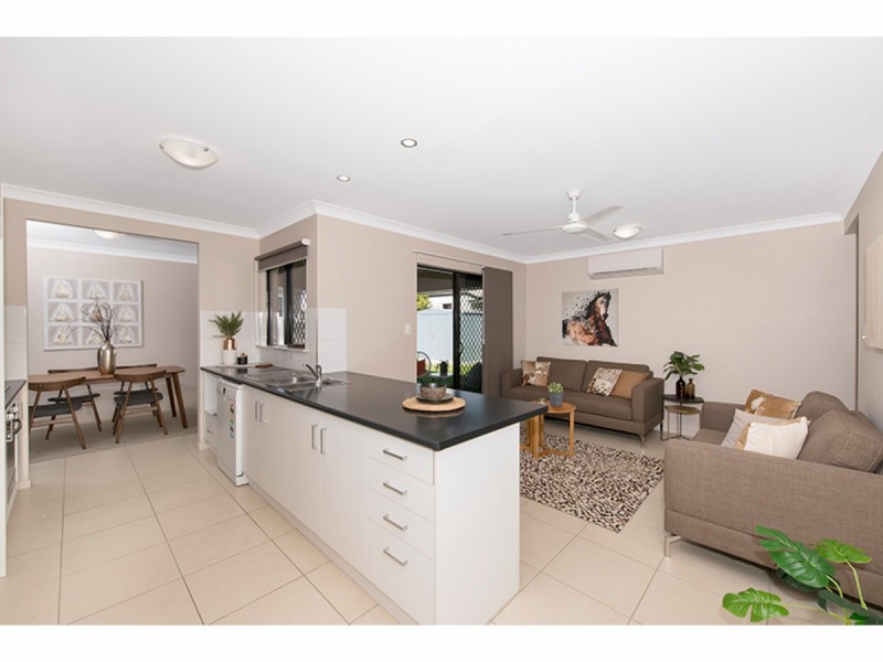 30 Daydream Circuit, Burdell QLD 4818