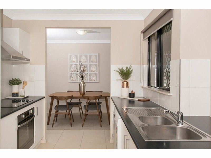 30 Daydream Circuit, Burdell QLD 4818