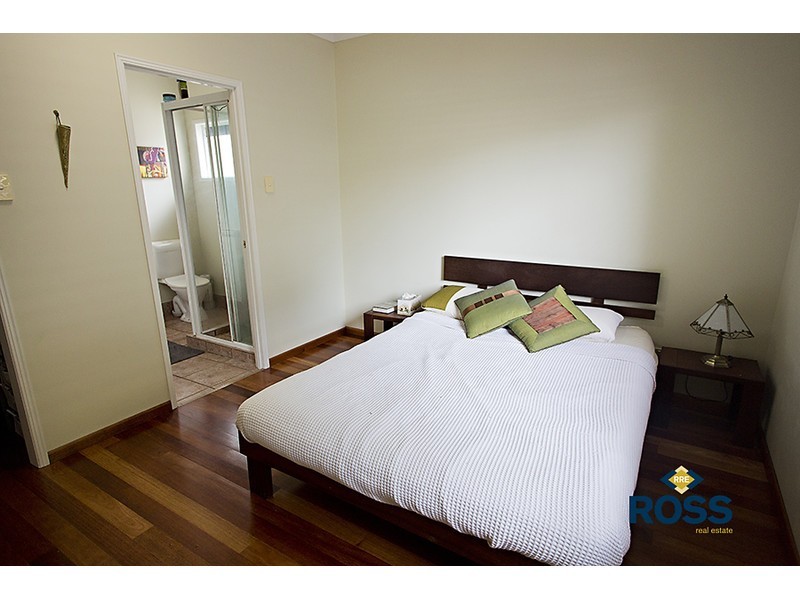 2/5a Church Street, West End QLD 4810