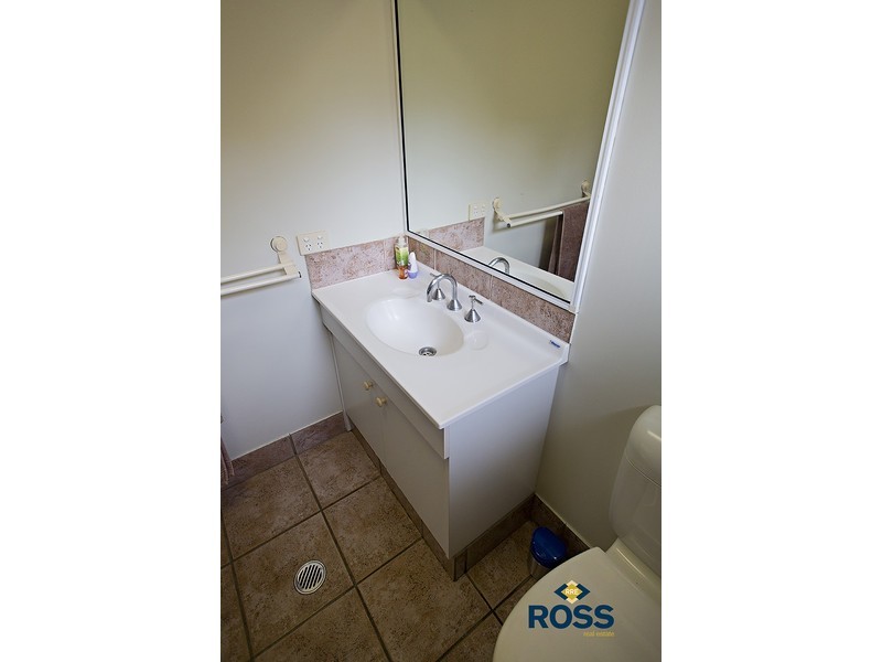 2/5a Church Street, West End QLD 4810